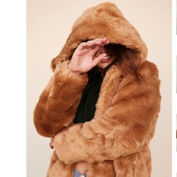 Faux Fur Coat 84 - Picture 10 of 10